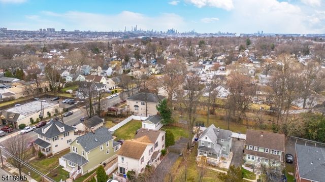 197 Fort Lee Rd, Teaneck Twp., NJ 07666