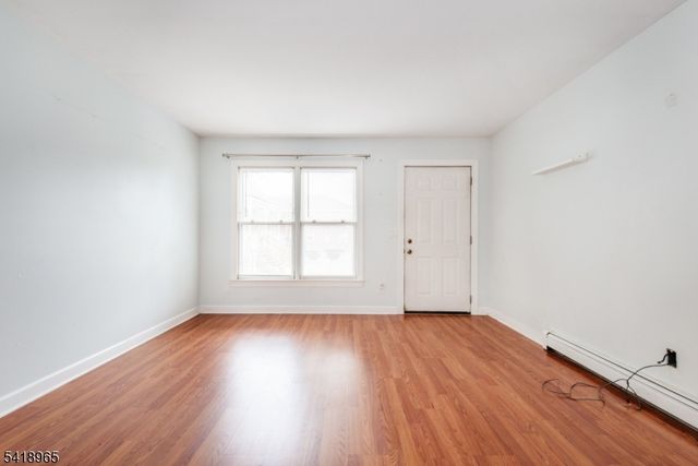 197 Fort Lee Rd, Teaneck Twp., NJ 07666