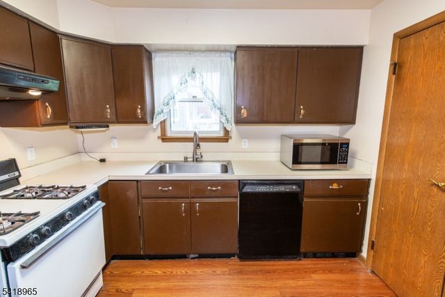 197 Fort Lee Rd, Teaneck Twp., NJ 07666