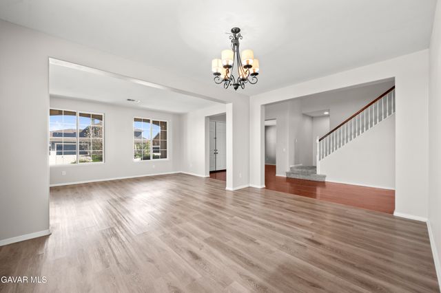 42437 W 71st Street, Lancaster, CA 93536