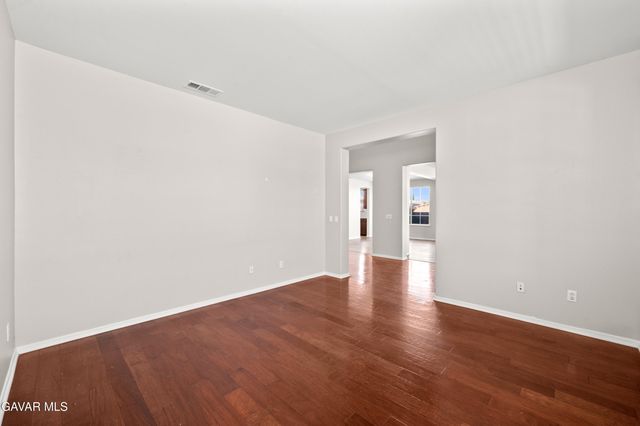 42437 W 71st Street, Lancaster, CA 93536