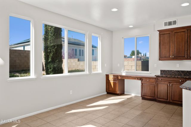 42437 W 71st Street, Lancaster, CA 93536