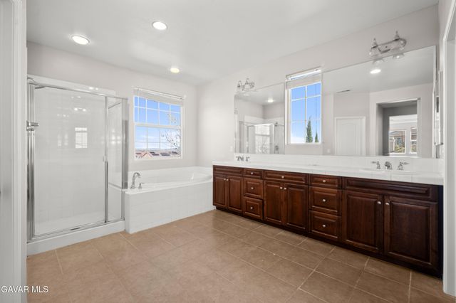 42437 W 71st Street, Lancaster, CA 93536