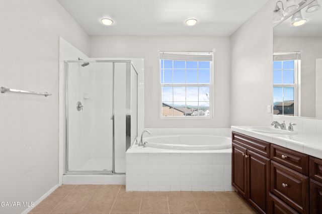 42437 W 71st Street, Lancaster, CA 93536