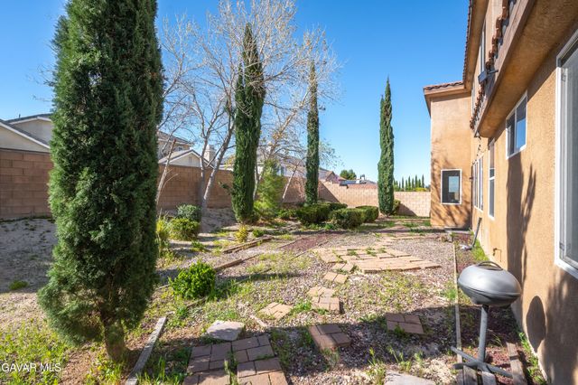 42437 W 71st Street, Lancaster, CA 93536