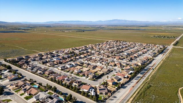 42437 W 71st Street, Lancaster, CA 93536