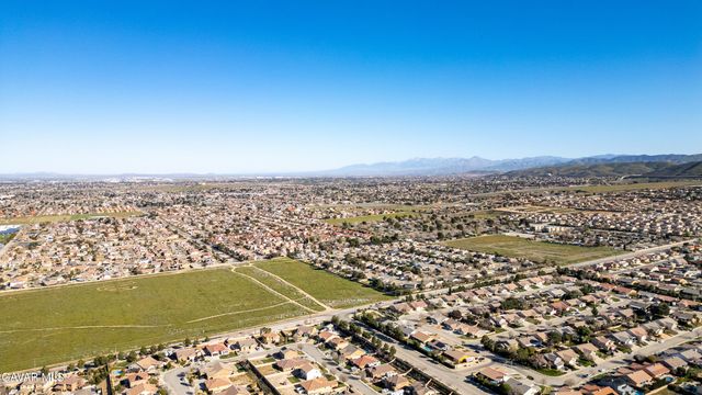 42437 W 71st Street, Lancaster, CA 93536