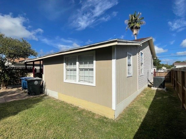 1934 Crestmont, Corpus Christi, TX 78418