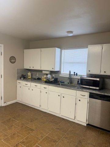 1934 Crestmont, Corpus Christi, TX 78418