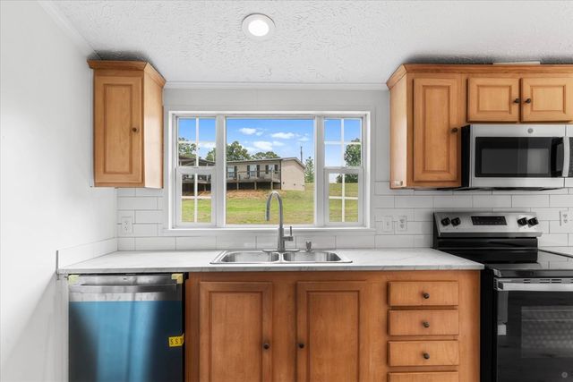 270 Falcon Circle, Chatsworth, GA 30705