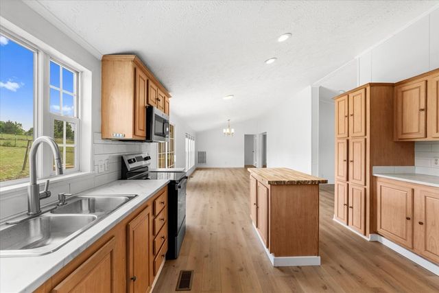 270 Falcon Circle, Chatsworth, GA 30705