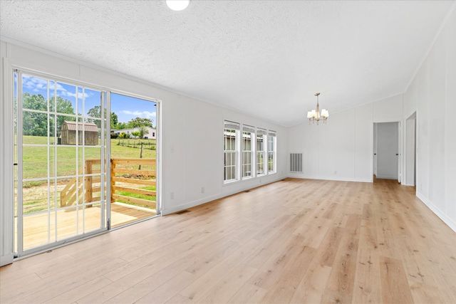 270 Falcon Circle, Chatsworth, GA 30705