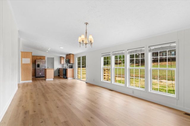 270 Falcon Circle, Chatsworth, GA 30705