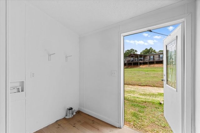 270 Falcon Circle, Chatsworth, GA 30705