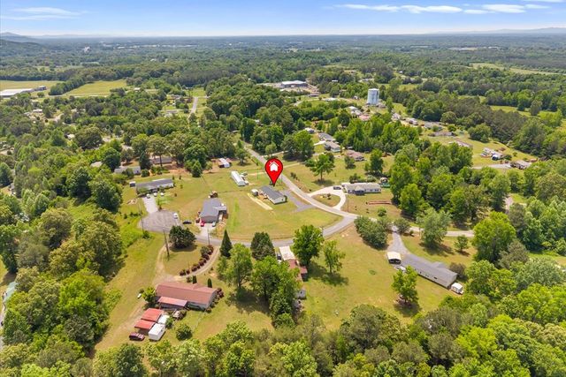 270 Falcon Circle, Chatsworth, GA 30705