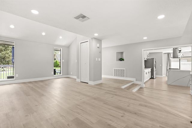 200 ALPINE STREET, Altamonte Springs, FL 32701