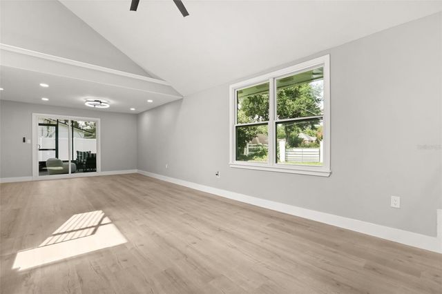200 ALPINE STREET, Altamonte Springs, FL 32701