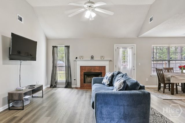 107 W Tisbury Lane, Pooler, GA 31322