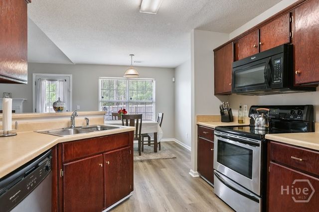 107 W Tisbury Lane, Pooler, GA 31322