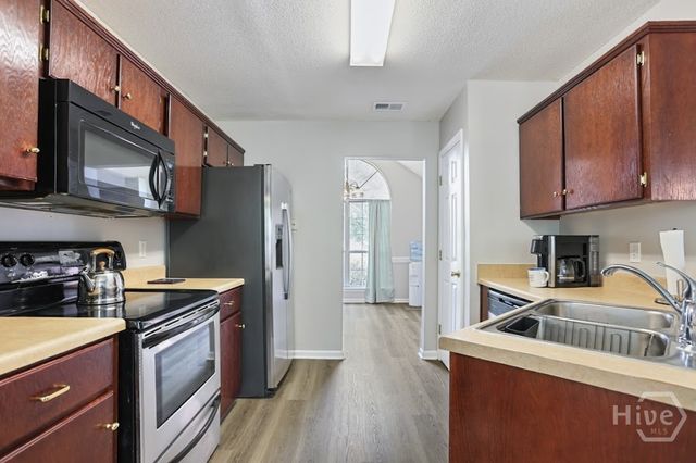 107 W Tisbury Lane, Pooler, GA 31322