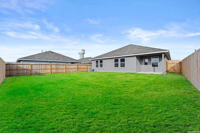 3112 Palm Springs, Seguin, TX 78155