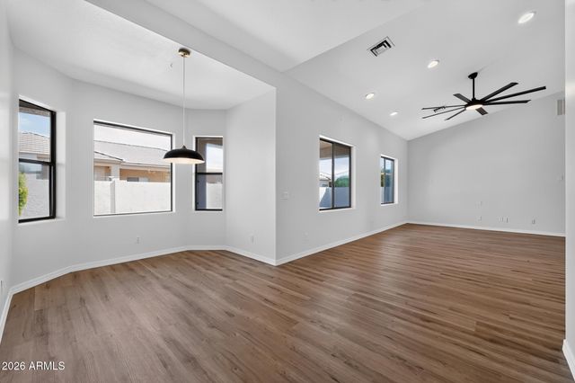 48 E ELGIN Street, Gilbert, AZ 85295