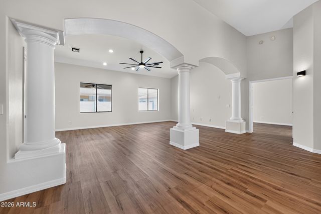 48 E ELGIN Street, Gilbert, AZ 85295