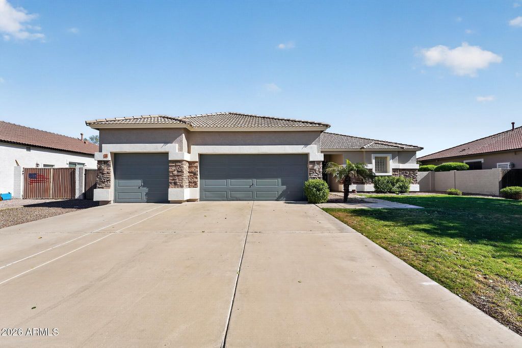 48 E ELGIN Street, Gilbert, AZ 85295 — photo 2