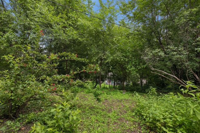 2700 Kyle Avenue N, Golden Valley, MN 55422