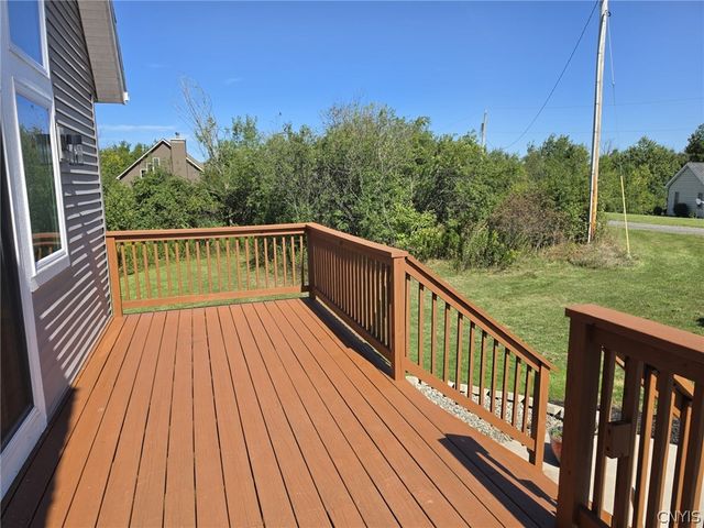 413 Fire Lane 14, Cato, NY 13080