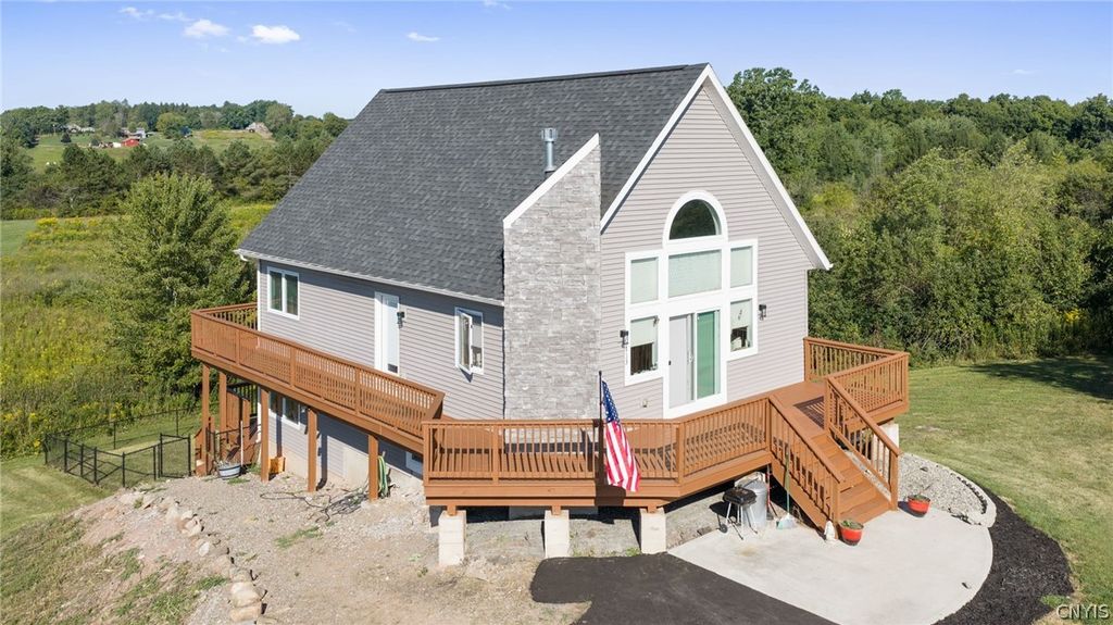 413 Fire Lane 14, Cato, NY 13080