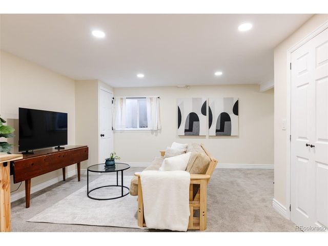 12 Manzanita, Littleton, CO 80127