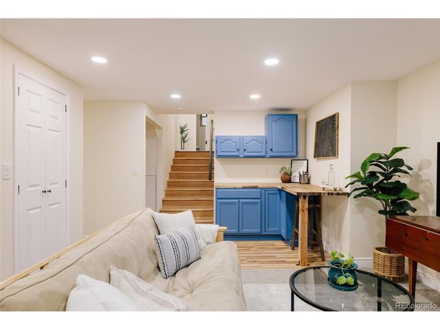 12 Manzanita, Littleton, CO 80127