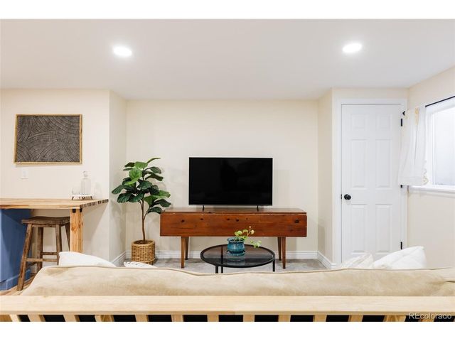 12 Manzanita, Littleton, CO 80127