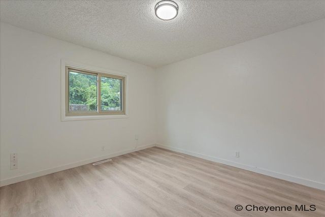 816 GARDENIA DR, Cheyenne, WY 82009