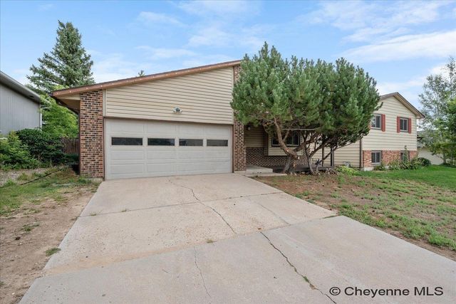 816 GARDENIA DR, Cheyenne, WY 82009