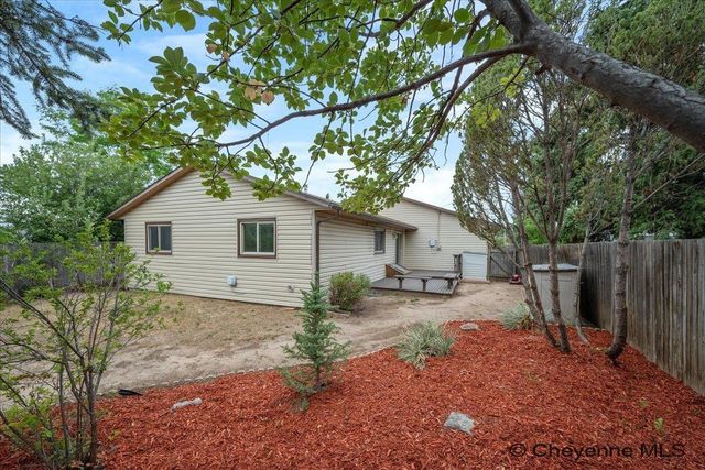 816 GARDENIA DR, Cheyenne, WY 82009
