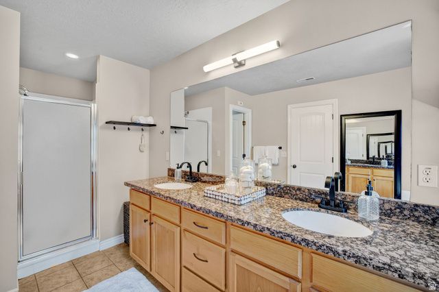 1462 E TUSCAN OAK WAY, Sandy, UT 84092