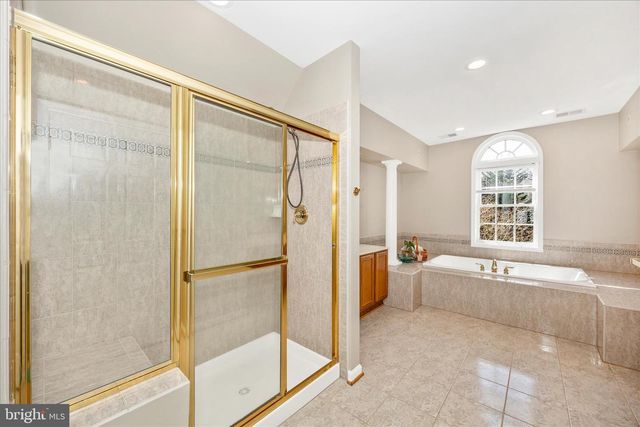 6243 WOODVILLE, Mount Airy, MD 21771