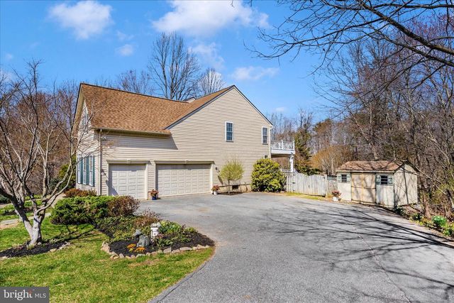 6243 WOODVILLE, Mount Airy, MD 21771
