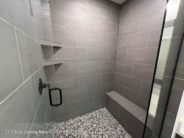 6097 Southridge Road, East Lansing, MI 48823