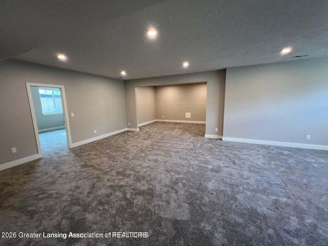 6097 Southridge Road, East Lansing, MI 48823