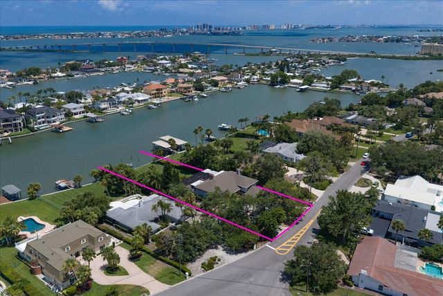 220 HARBOR VIEW LANE, Largo, FL 33770