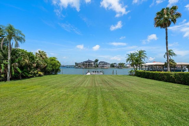 220 HARBOR VIEW LANE, Largo, FL 33770