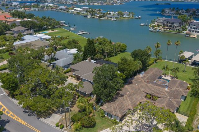 220 HARBOR VIEW LANE, Largo, FL 33770