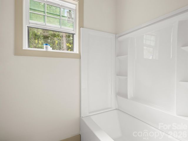 36 Gudger Road, Leicester, NC 28748