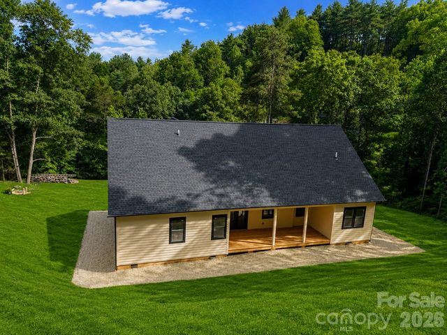 36 Gudger Road, Leicester, NC 28748