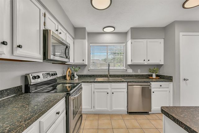 2503 Bisontine Street, Friendswood, TX 77546