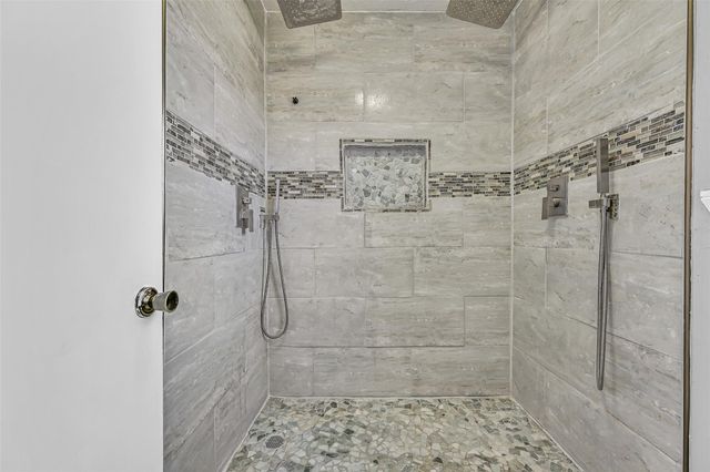 2503 Bisontine Street, Friendswood, TX 77546