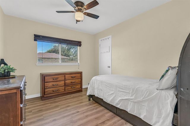 2503 Bisontine Street, Friendswood, TX 77546